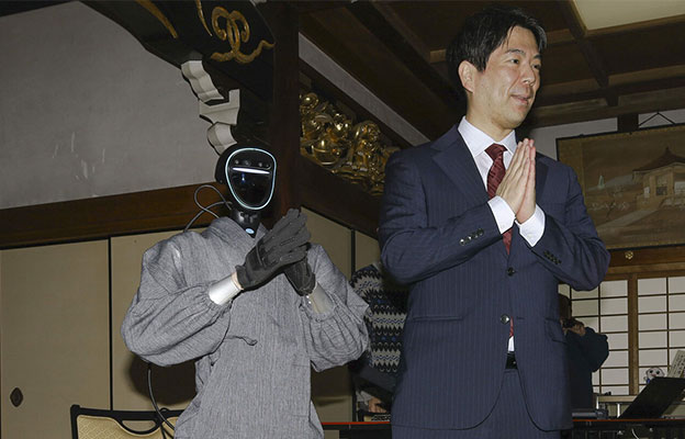 京大團隊開發出基於AI的「佛陀機器人」