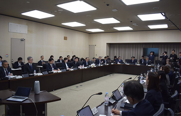 日本AI·半導體與核融合政府工作群組召開首次會議，圍繞17個戰略領域探討官民投資