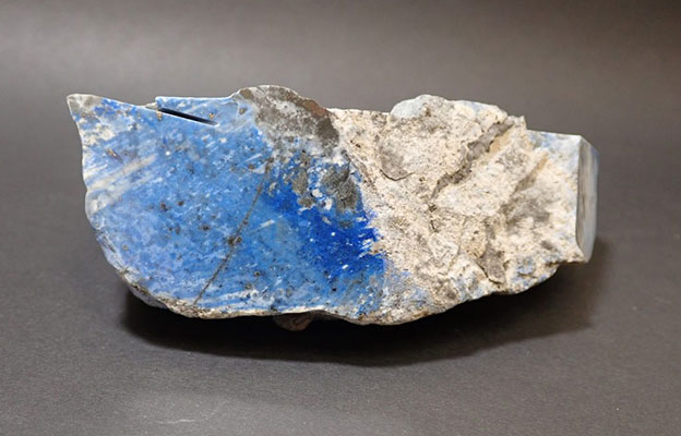 日本國立科學博物館：在新潟縣絲魚川市發現日本國內首個「青金石」