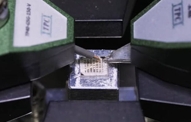 東京大學開發出可使電脳處理速度提升1000倍且運行時不易發熱的元件
