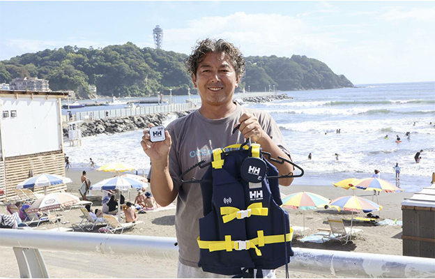 神奈川海水浴場提供GPS救生衣助力迅速救援