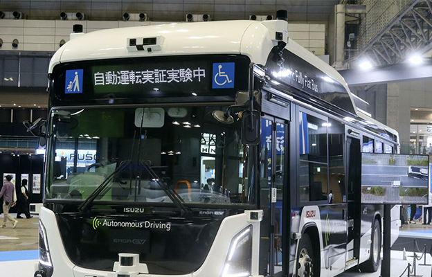 自動駕駛汽車實用化在即 最新技術亮相日本展會