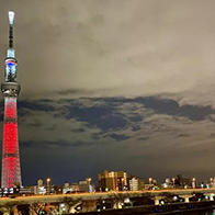 晴空塔連披三天 「紅」 妝，恭祝全球華人新年吉祥