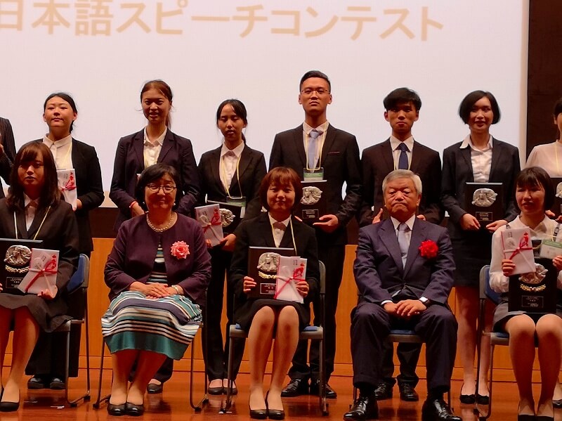 山東農大女生周鶴斬獲中華全國日語演講比賽冠軍