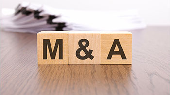 收編羅姆的角力大戲敲響開場鑼鼓