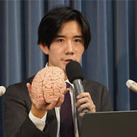 理研等研究發現腦細胞的「星狀神經膠細胞」參與強烈體驗記憶