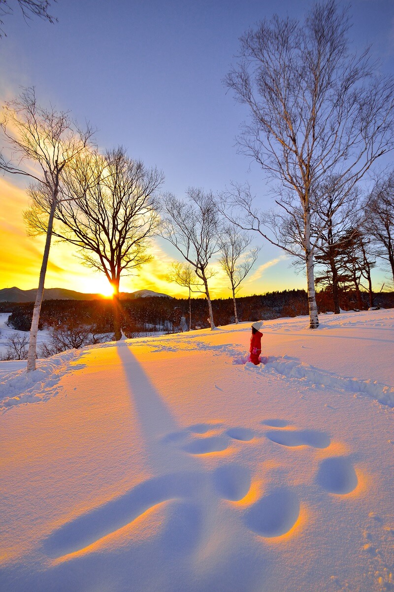 孩子與雪